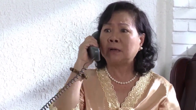 3 anh hàng xóm lần lượt cưới vợ, mẹ gọi điện khoe nhưng tôi lại đau đớn bật khóc - 1