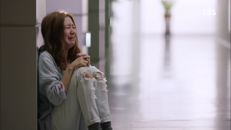 3 anh hàng xóm lần lượt cưới vợ, mẹ gọi điện khoe nhưng tôi lại đau đớn bật khóc - 3