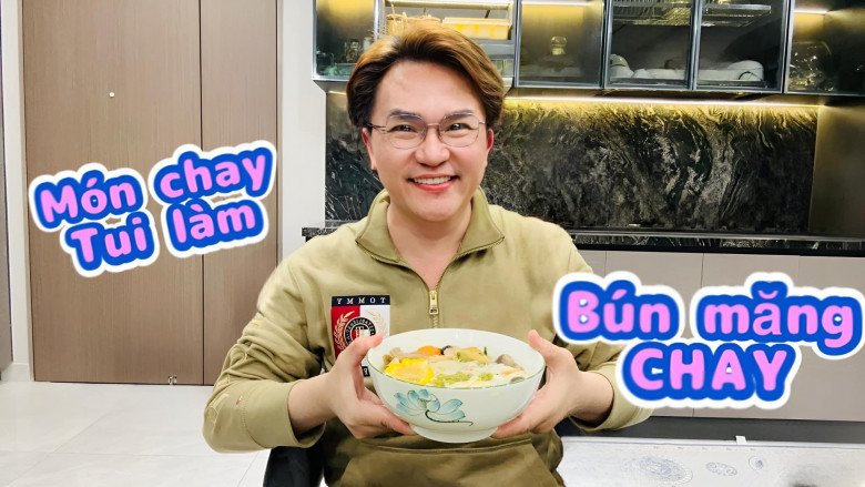 "MC giàu nhất Việt Nam" làm món ăn đầy màu sắc vừa ngon lại không mập, phiên bản nam của Hồ Ngọc Hà liền khoái - 1