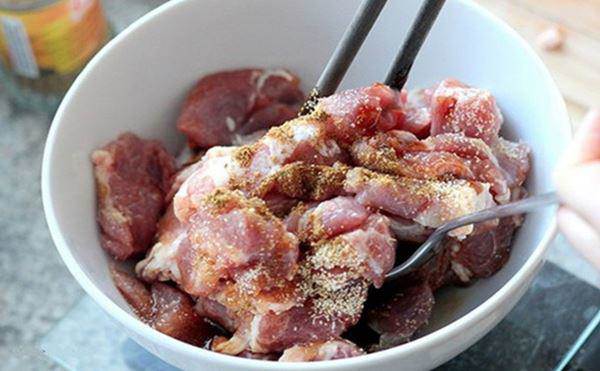 Cách làm thịt kho tiêu ngon, thơm mềm, chuẩn vị, hao cơm phải biết - 5