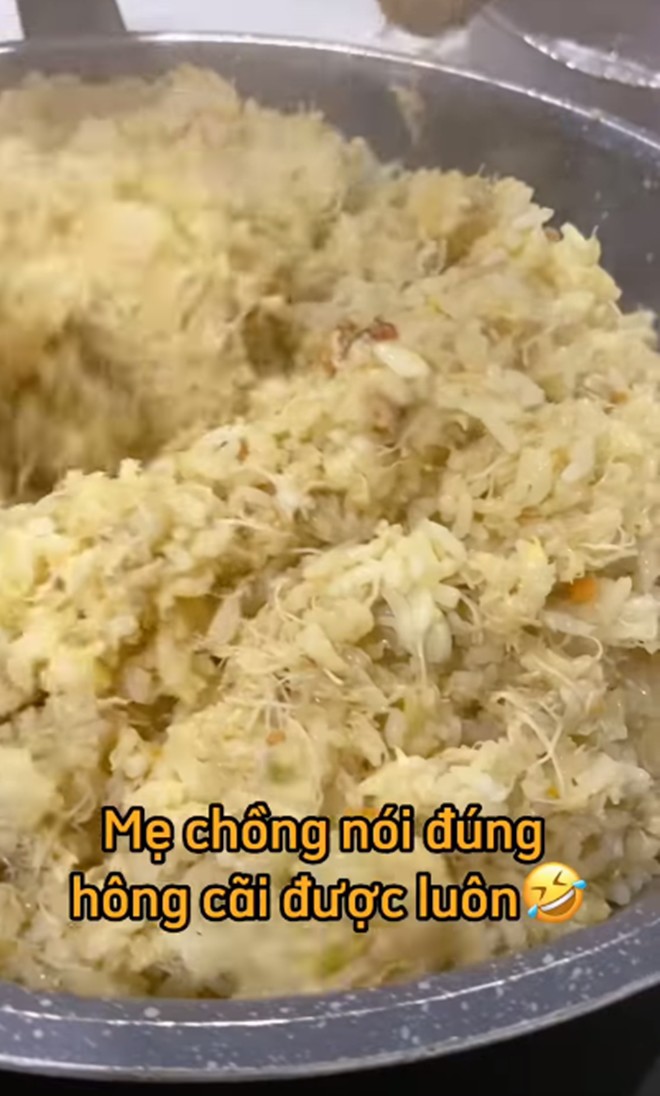 Vợ Hoàng Bách làm món vét tủ lạnh ngon ngất ngây, lúc nấu mẹ chồng phán: "Con cô thì cô chăm, con tôi thì tôi chăm" - 8