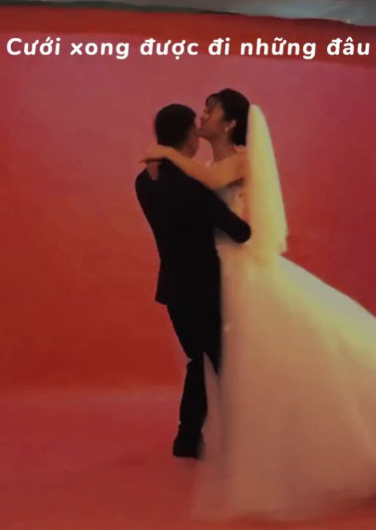 Cưới xong được đi đâu: Mẹ trẻ 27 tuổi khoe ảnh 4 lần đi đẻ khiến hội chị em vừa buồn cười vừa hoảng hốt - 1