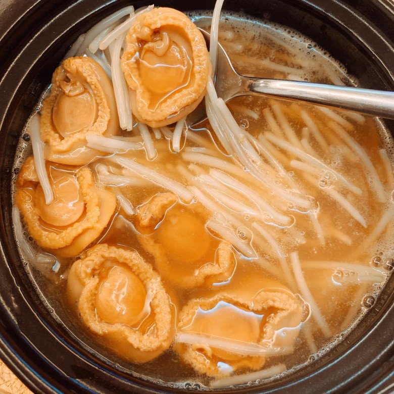 Phan Như Thảo đi khỏi nhà quá 10 ngày mới được chồng vào bếp nấu cho ăn, đại gia 61 tuổi làm ngay món giòn rụm - 13