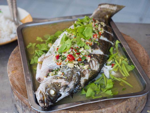 Cá hấp bia ngọt thơm, đậm vị mà không bị tanh cho cơm nhà thêm hấp dẫn - 9