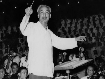 Lãnh tụ Hồ Chí Minh: Kiến trúc sư vĩ đại của nền văn học nghệ thuật cách mạng Việt Nam