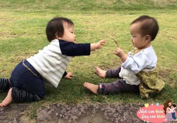 Những đứa trẻ đi chân trần và đứa trẻ đi tất sẽ khác biệt về thể chất sau 3 năm - 6