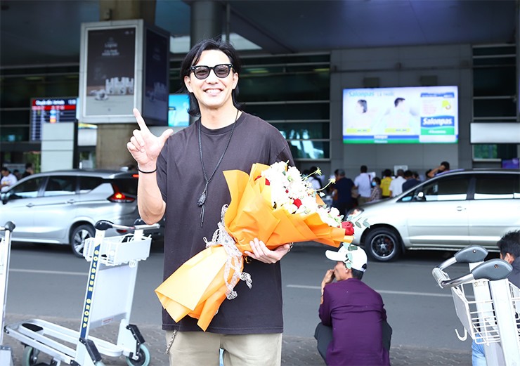 Diễn viên "Siêu nhân Gao" hội ngộ Johnny Trí Nguyễn tại sự kiện truyện tranh VN - 1