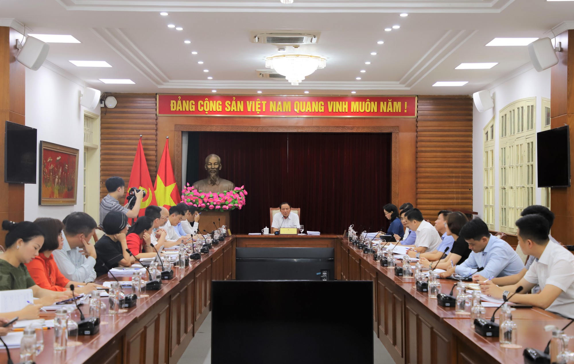 Khẩn trương hoàn thiện mọi công tác chuẩn bị tổ chức các hoạt động kỷ niệm 78 năm Ngày truyền thống Ngành Văn hóa - 1