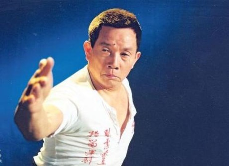 Cao thủ võ thuật cố tình đả thương Thành Long, Lý Liên Kiệt "ấm ức" nhận cát-xê bèo bọt - 1
