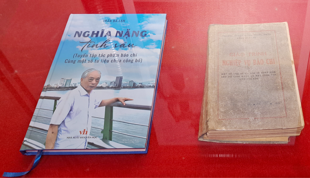 “Nghĩa nặng tình sâu” của một nhà báo, nhà giáo đáng kính - 1