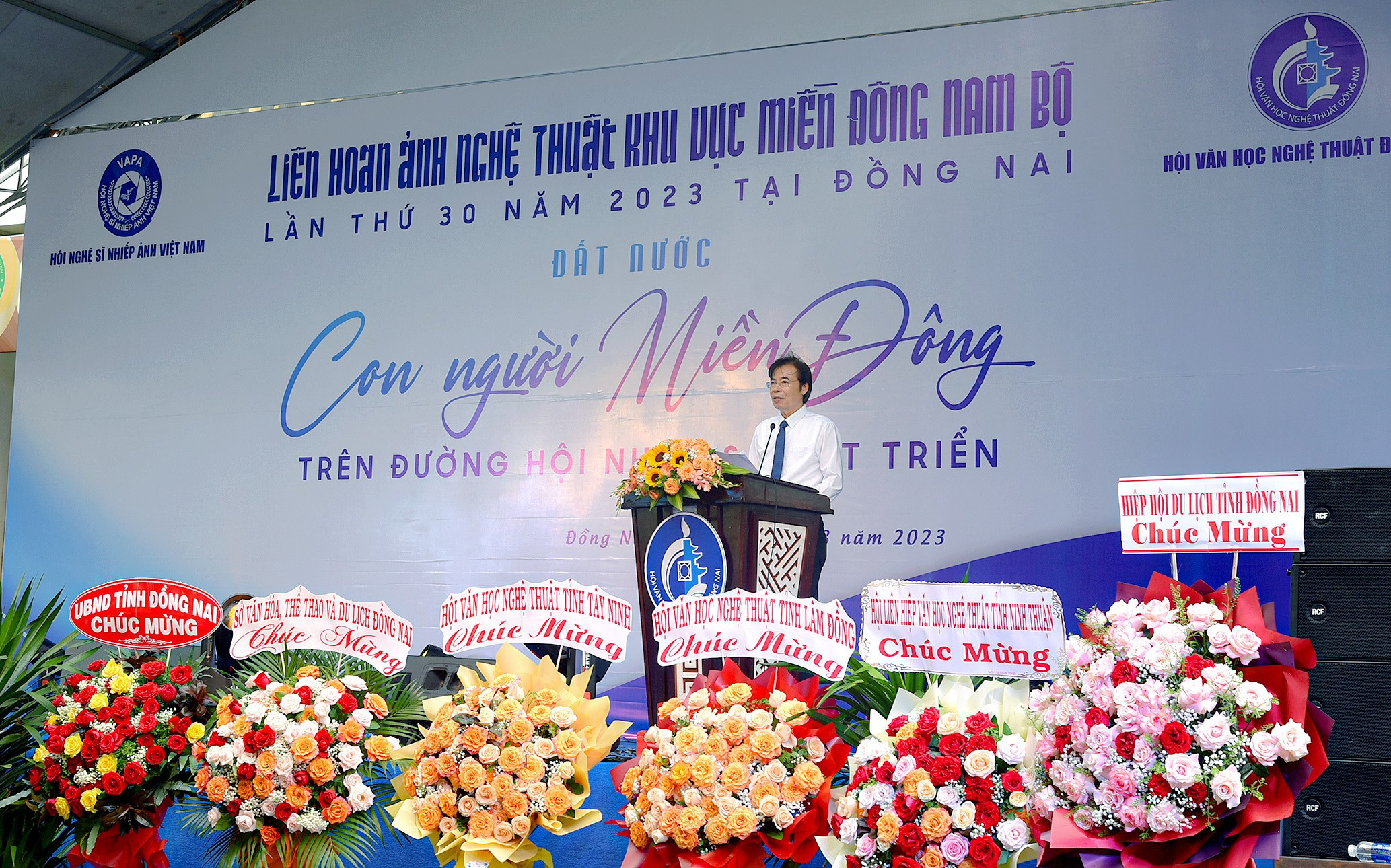 Liên hoan ảnh nghệ thuật Đông Nam Bộ lần thứ 30 - 3