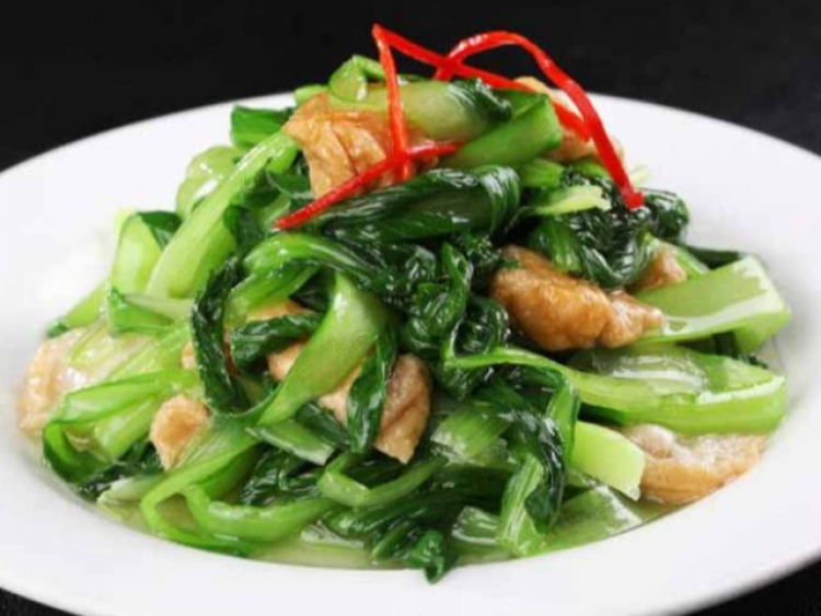 Xào rau kiểu nào cũng bị vàng úa, ra nước, đầu bếp có 3 tuyệt chiêu ...