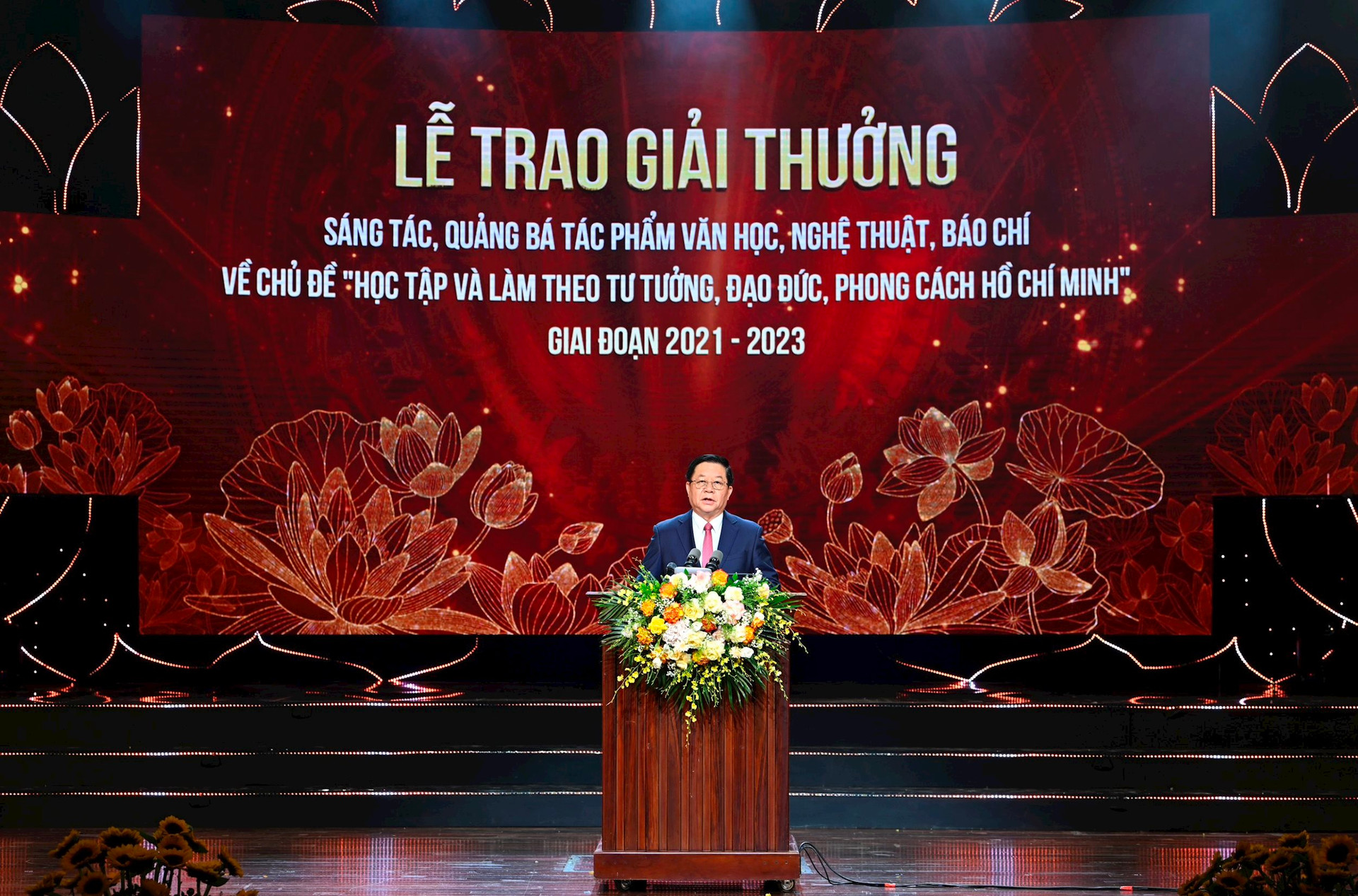 Tri ân lịch sử cách mạng, thể hiện niềm kính yêu đối với Chủ tịch Hồ Chí Minh - 5