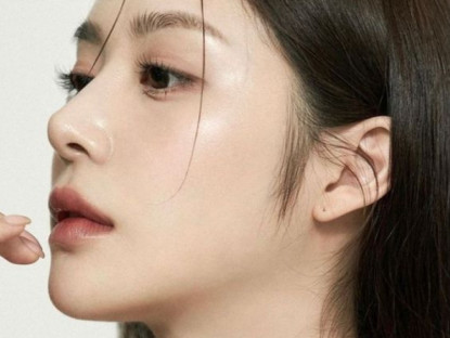 Giải trí - Bác sĩ da liễu chỉ ra cách để da bạn trắng đẹp hơn vào mùa Thu
