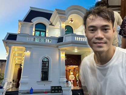 Giải trí - Văn Toàn khánh thành biệt thự Hải Dương, sao Việt cùng quê bán bún đậu hoành tráng không kém