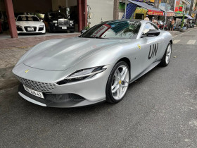Ferrari Roma hơn 20 tỷ của ông Đặng Lê Nguyên Vũ bất ngờ "xuống phố"