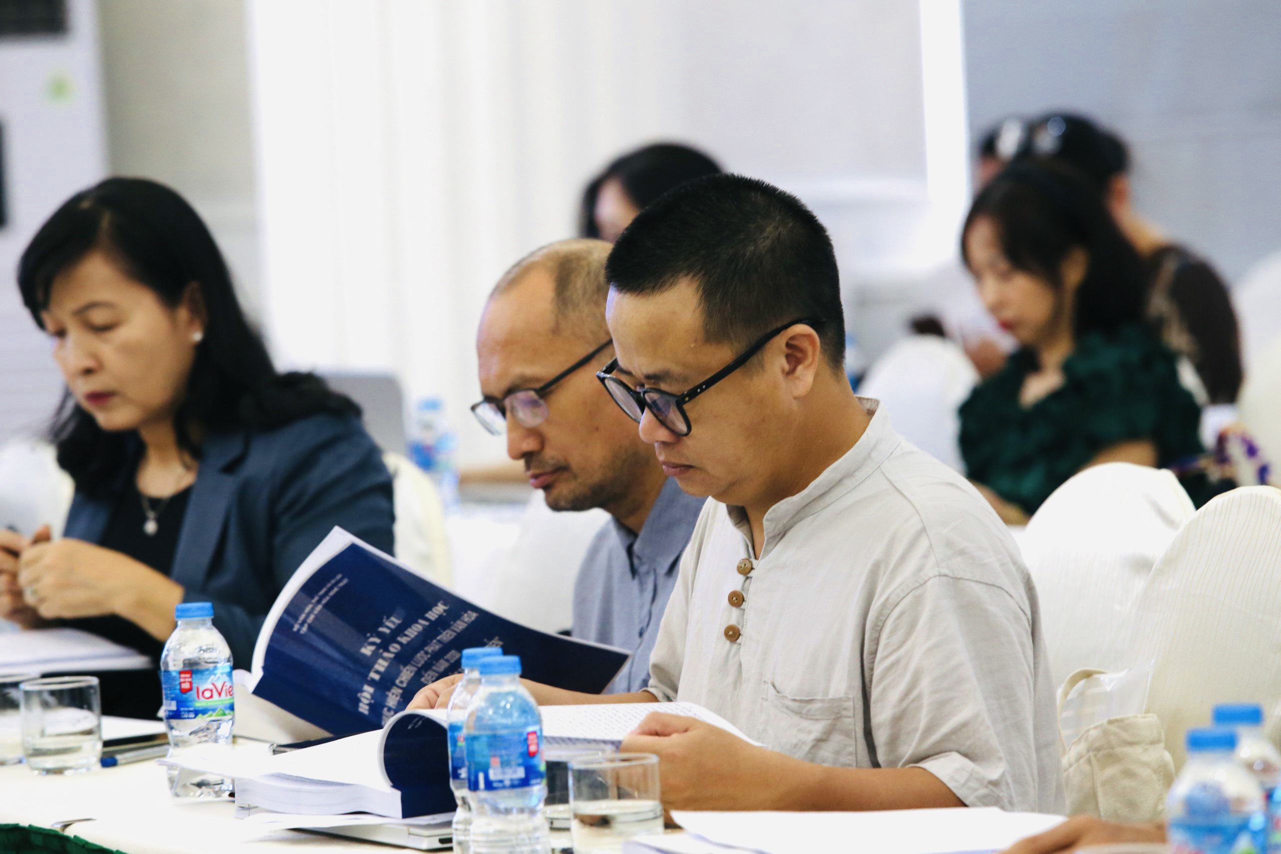Nhận diện việc thực hiện “Chiến lược phát triển văn hóa đến năm 2030” - 4