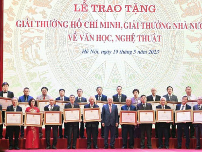 Tin Tức - Lý do chậm trễ chi trả tiền Giải thưởng Nhà nước cho hơn 100 tác giả
