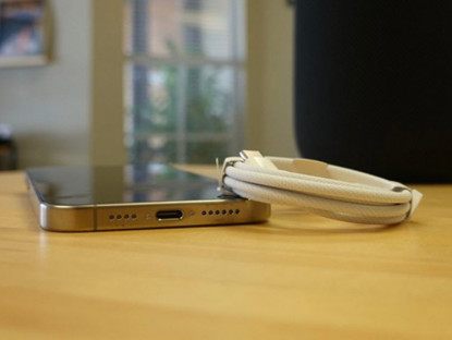 Công nghệ - Sau chiến thắng với USB-C, EU tiếp tục gây khó cho Apple