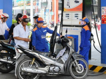 Kinh tế - Giá xăng dầu hôm nay 4/7: Giá xăng dầu tại Việt Nam sẽ được điều chỉnh ra sao vào chiều nay?