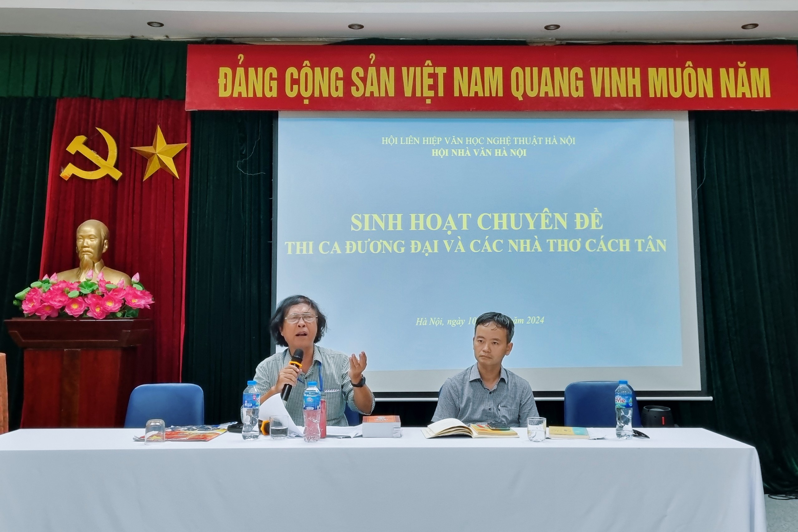 Thơ cách tân trong dòng chảy thi ca đương đại - 2