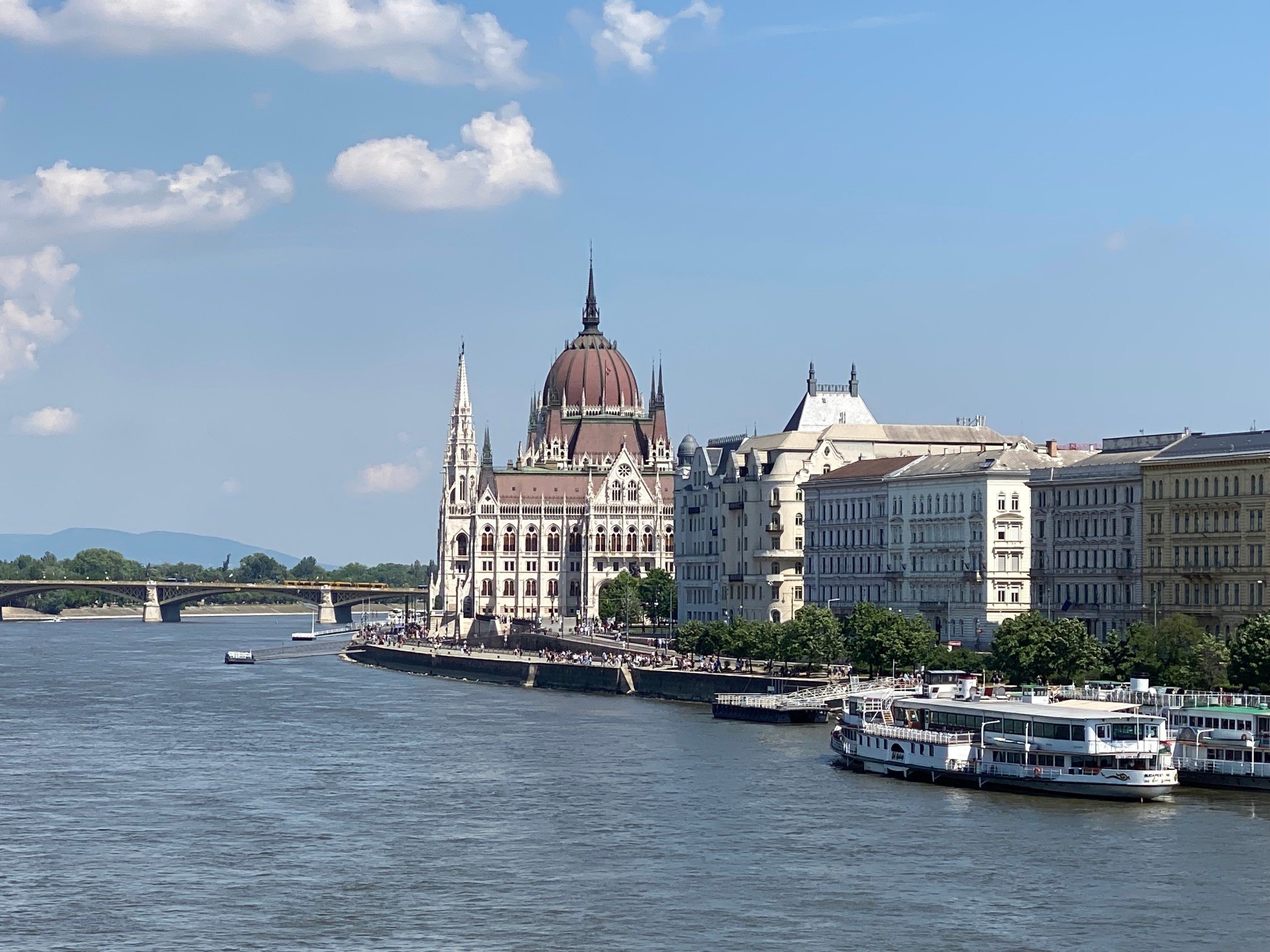 Thủ đô Budapest với những công trình kiến trúc tráng lệ - 1