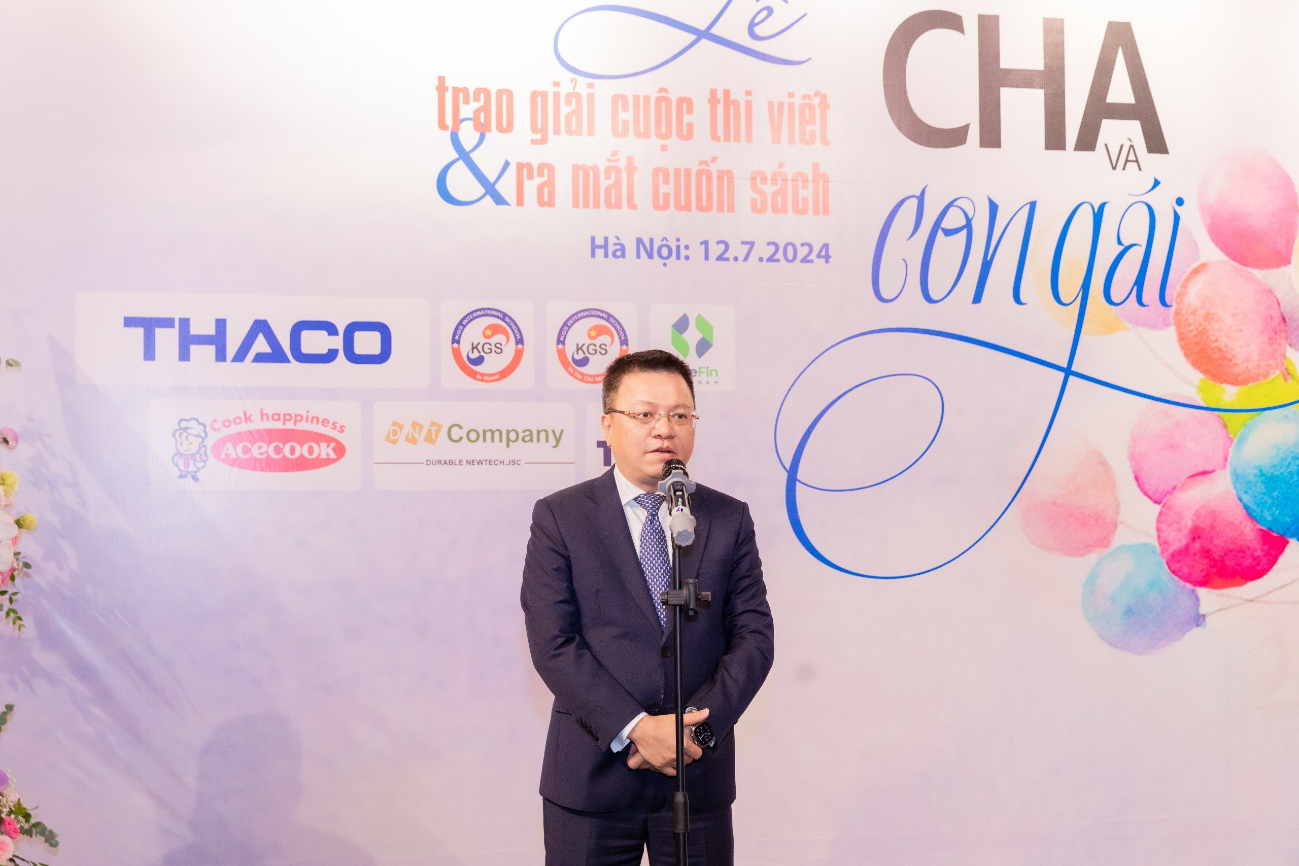 Cuộc thi viết “Cha và con gái”: Tiếp tục chạm đến một miền ký ức riêng, bình dị mà sâu lắng - 3