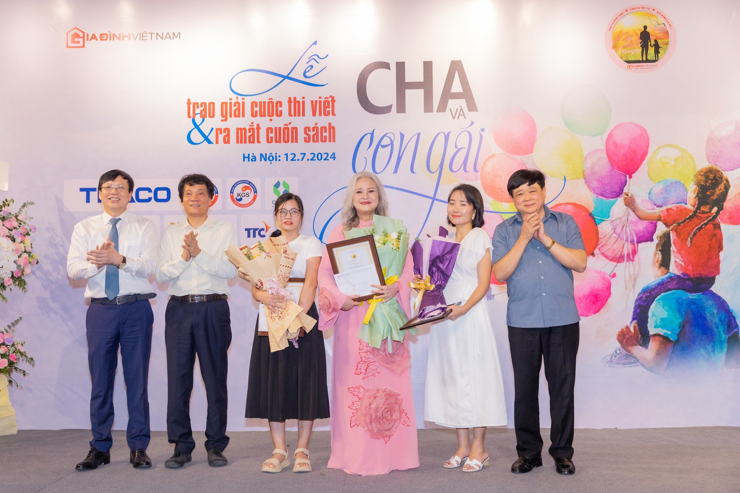 Cuộc thi viết “Cha và con gái”: Tiếp tục chạm đến một miền ký ức riêng, bình dị mà sâu lắng - 5