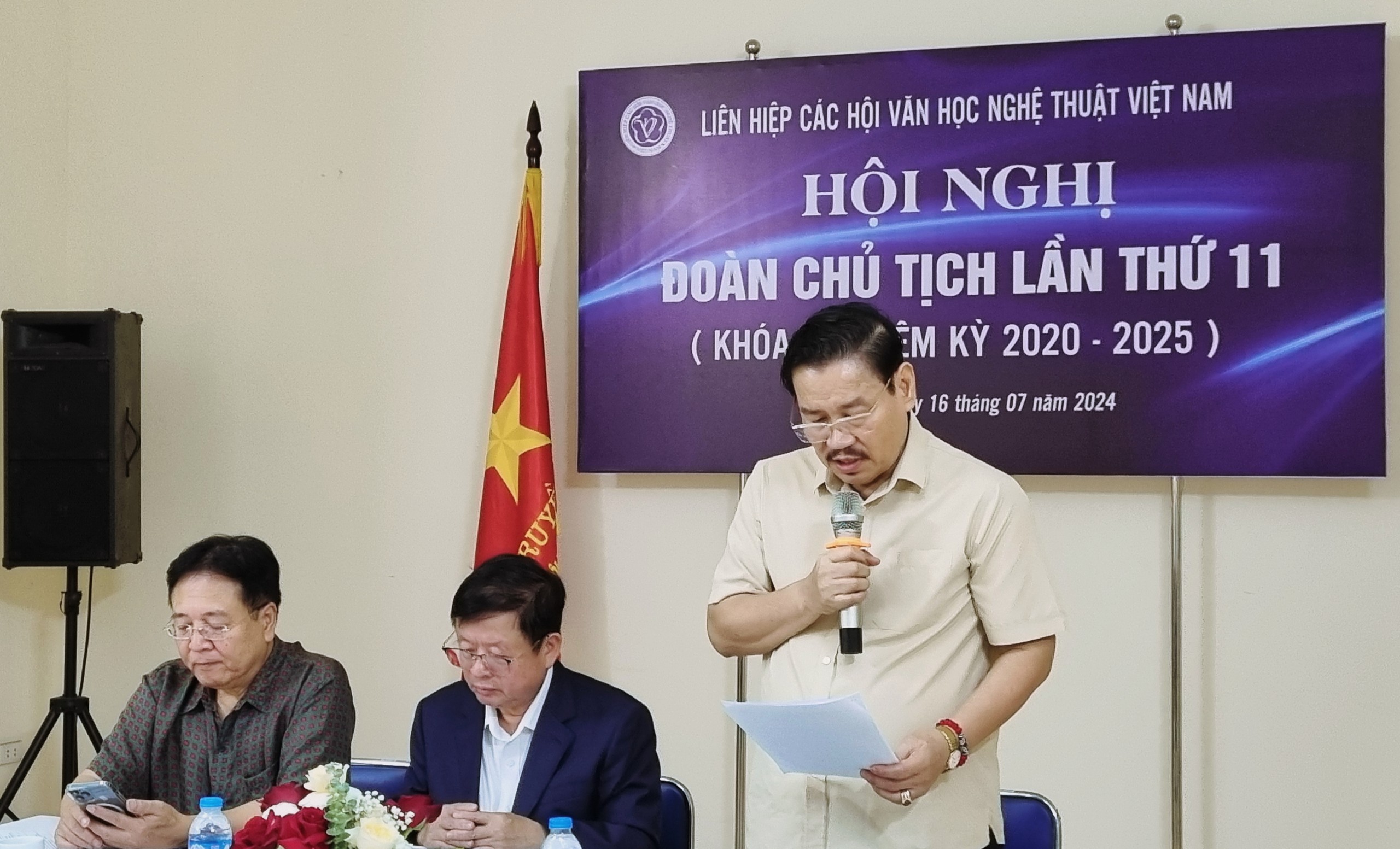 Hội nghị Đoàn Chủ tịch Liên hiệp các Hội Văn học nghệ thuật Việt Nam lần thứ 11 - 3