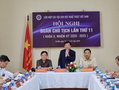 Tin liên hiệp VHNT - Hội nghị Đoàn Chủ tịch Liên hiệp các Hội Văn học nghệ thuật Việt Nam lần thứ 11
