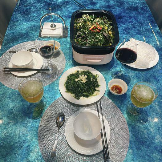 Shark Bình xuýt xoa khen thịt ba ba vợ làm ngon hơn nhà hàng, tự hào: "Nhà gái làm, nhà trai hưởng" - 1