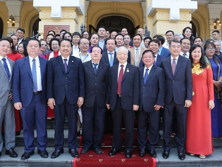 Tổng Bí thư Nguyễn Phú Trọng: Người soi đường cho văn học nghệ thuật nước nhà