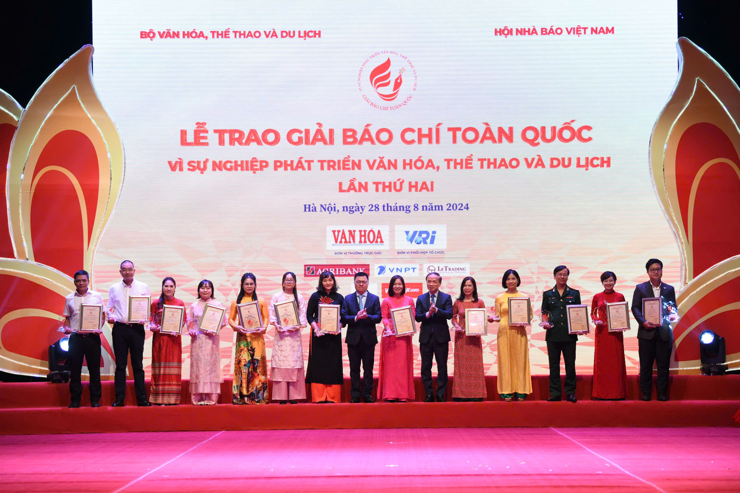 Tiếp tục lan tỏa những kết quả, thành tựu trên lĩnh vực văn hóa, thể thao, du lịch và gia đình - 4