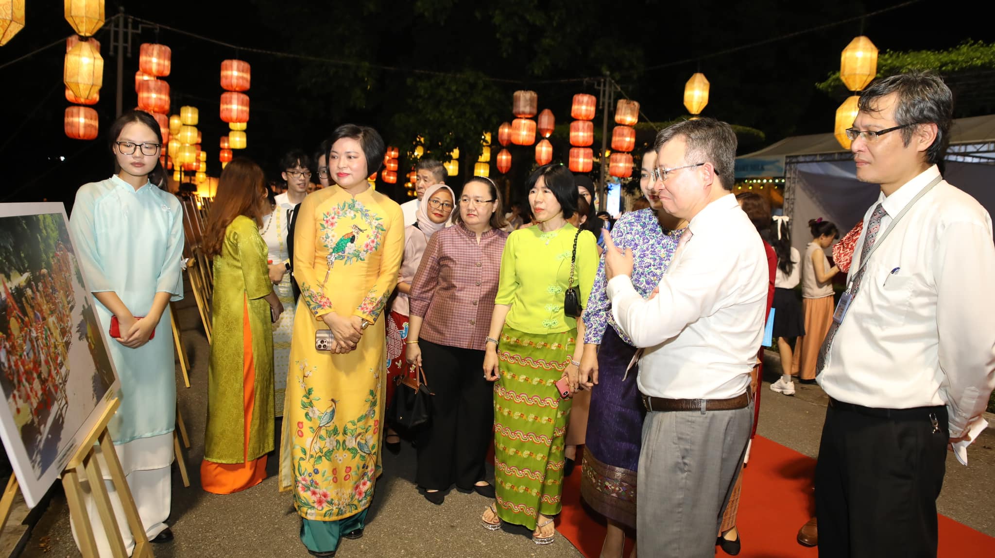 Đa dạng “sắc màu ASEAN” trong Ngày hội văn hóa hữu nghị - 5