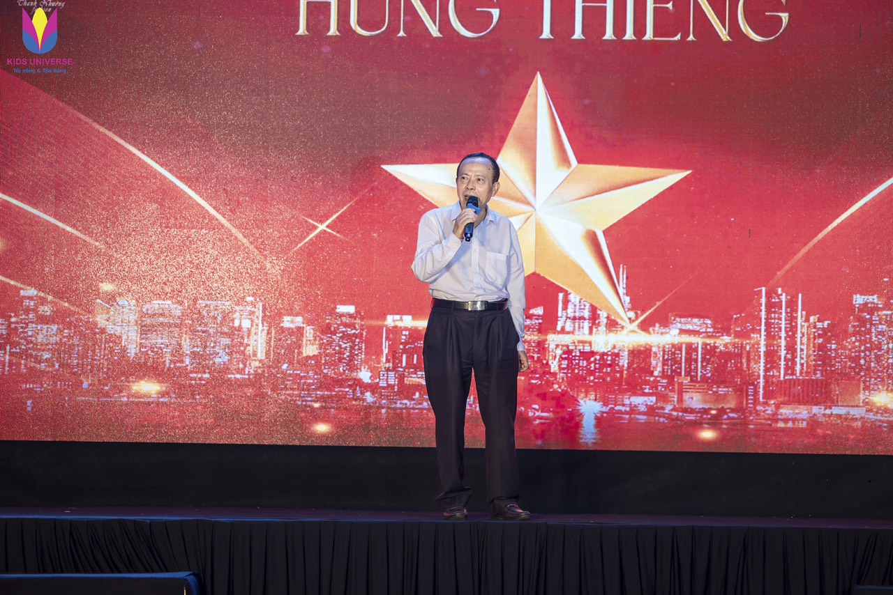 Nhà thiết kế Thùy Dung và show thời trang nghệ thuật “Đất nước Hùng thiêng” - 3