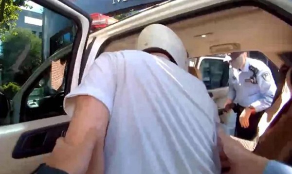 Dùng căn cước của bạn để né lỗi phạt giao thông, nào ngờ bạn là kẻ bị truy nã - 1