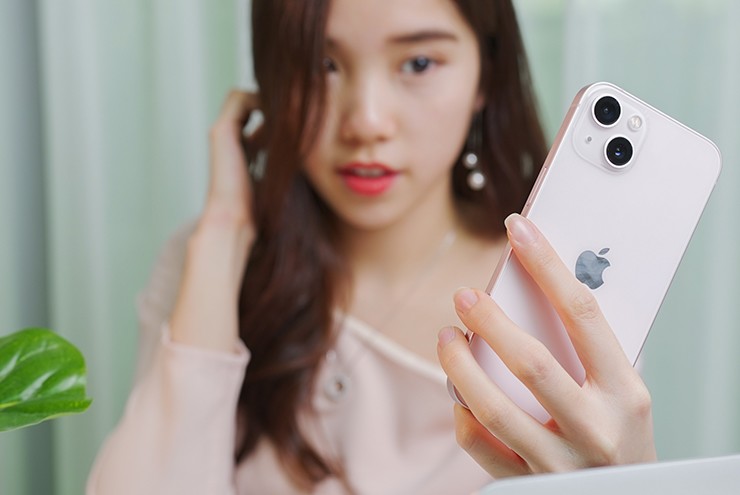 Chiếc iPhone vẫn là lựa chọn chân ái cho mọi người - 1