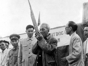 Hình ảnh Bác Hồ qua một số vần thơ ở Sơn La