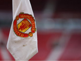 Manchester United ghi nhận năm thứ năm thua lỗ liên tiếp