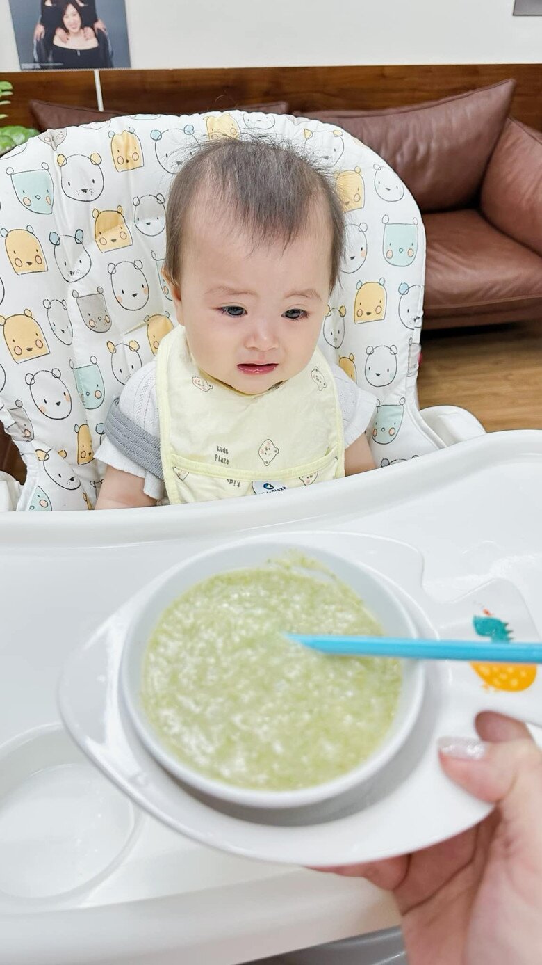 Chồng BTV Hoàng Linh vào bếp nấu đồ ăn giảm cân cho vợ, được khen &#34;văn võ song toàn&#34; - 5