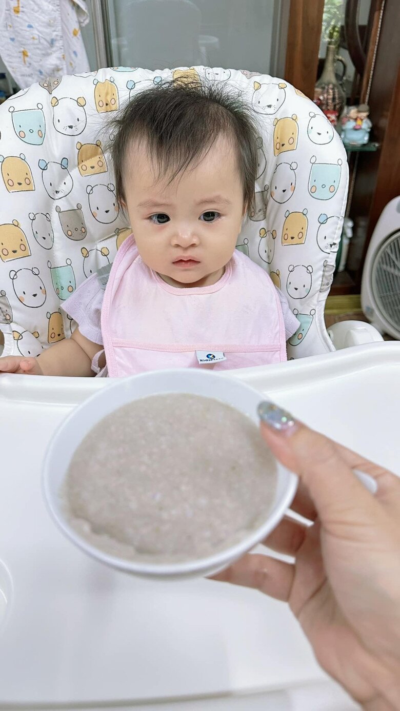 Chồng BTV Hoàng Linh vào bếp nấu đồ ăn giảm cân cho vợ, được khen &#34;văn võ song toàn&#34; - 4