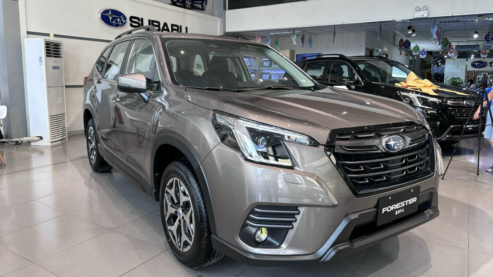 Subaru Forester giảm giá mạnh 5 chiếc xe VIN 2022 - 1