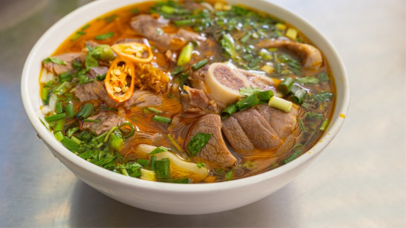 Bún bò Huế và Lễ hội Mừng lúa mới trở thành di sản văn hóa phi vật thể quốc gia - 1
