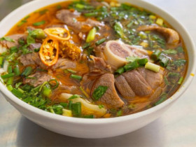 Bún bò Huế và Lễ hội Mừng lúa mới trở thành di sản văn hóa phi vật thể quốc gia