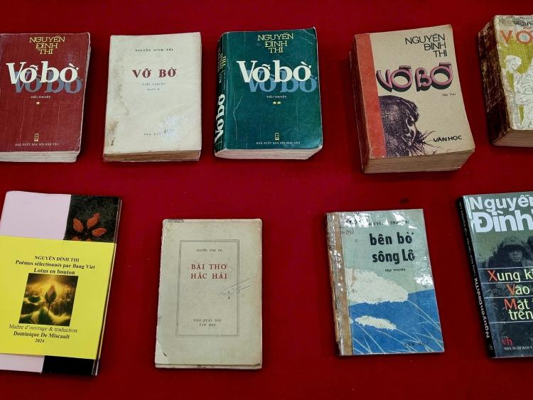 Tìm hướng đi mới cho văn học cách mạng Việt Nam trong bối cảnh toàn cầu hóa