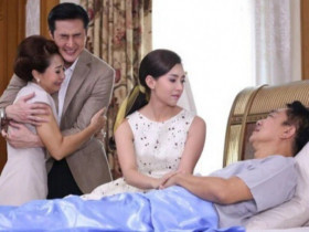Nghe cách chị giúp việc nói với bố chồng qua camera, tôi lén vào phòng chị lấy đi một thứ