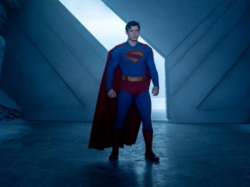 Bom tấn “Superman” thu về 22,5 triệu USD chỉ sau vài giờ