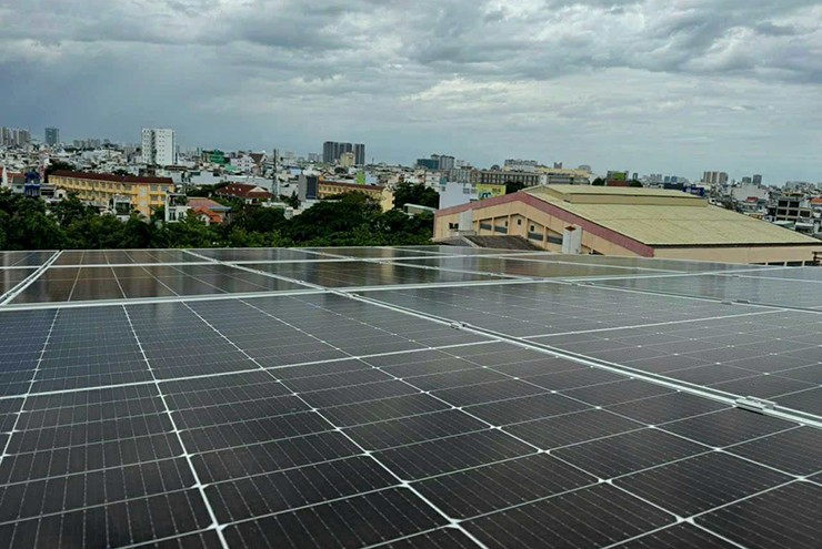 Mức độ hài lòng đối với điện mặt trời người dùng Mỹ tăng vọt - 1