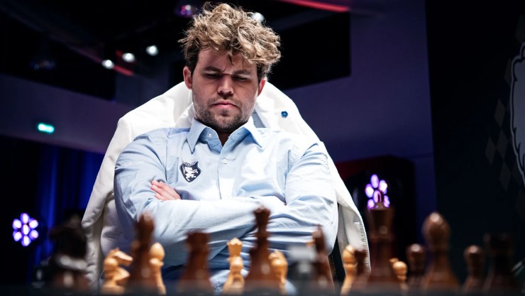 "Vua cờ" Carlsen hạ chatGPT mà không thèm nhìn, vẫn bị AI đánh giá thấp - 1