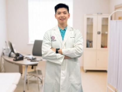 Thông tin doanh nghiệp - Bs Lê Lý Trọng Hưng: “Bàn tay vàng” trong chẩn đoán, can thiệp điều trị ung bướu